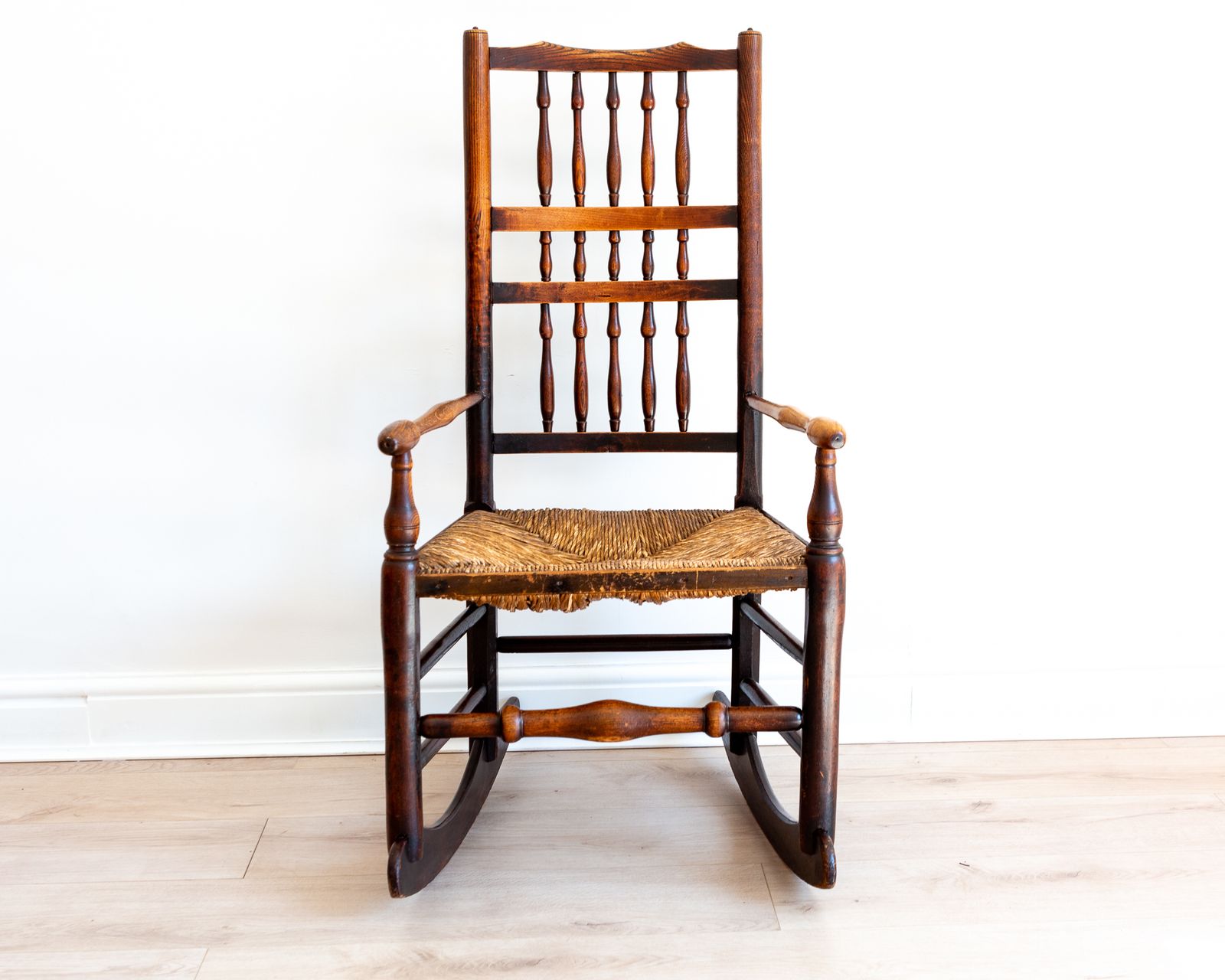 Georgian Rocking Chair 18th Century English Antiqu.E Lancashire Armchai.R Spindle Back Rush Seat Ash Elm Country Farmhouse Rusti.C photo 695.0