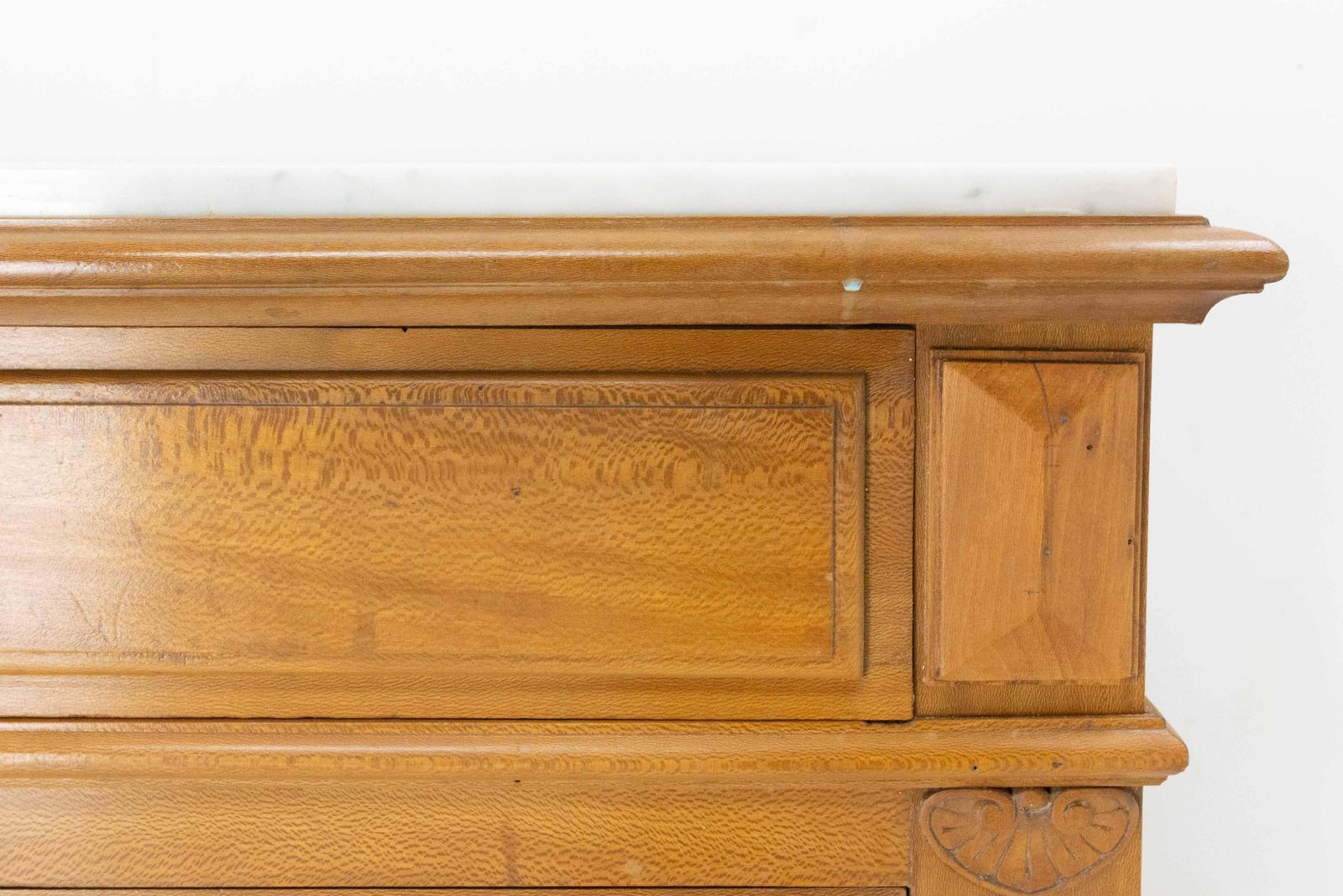 photo buy Commode Louis-Philippe, plateau en marbre, XIXe siècle