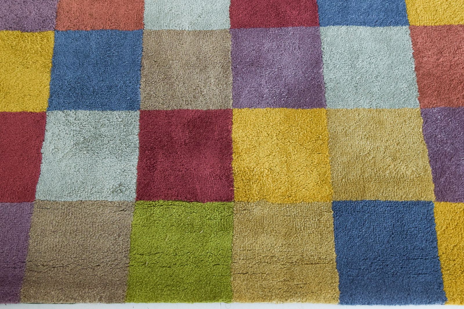 746.0 Kleurrijk Geblokt Handgeweven Vloerkleed photo