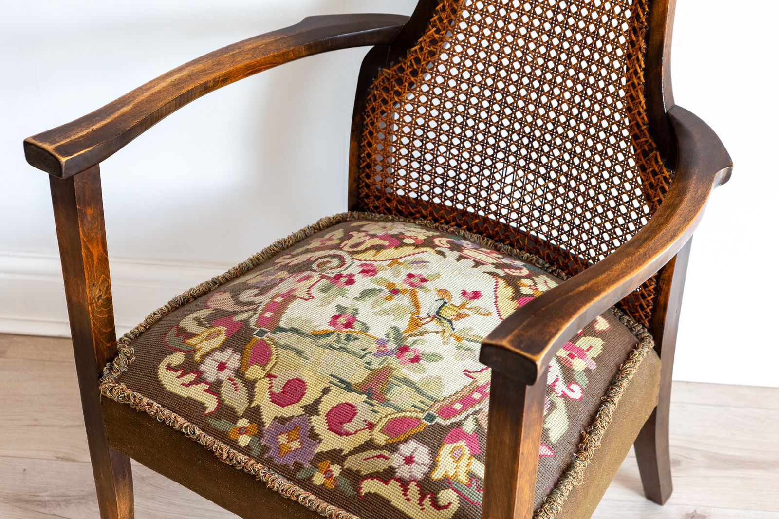 George Walton Arts & Crafts Glasgow School Art Nouveau Antique Fireside Armchair photo 995.0