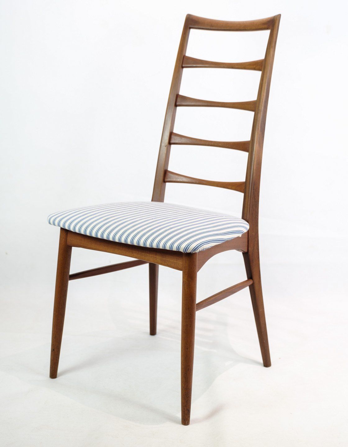 Four Chairs, Model Lis, Niels Koefoed, 1960 photo furniture