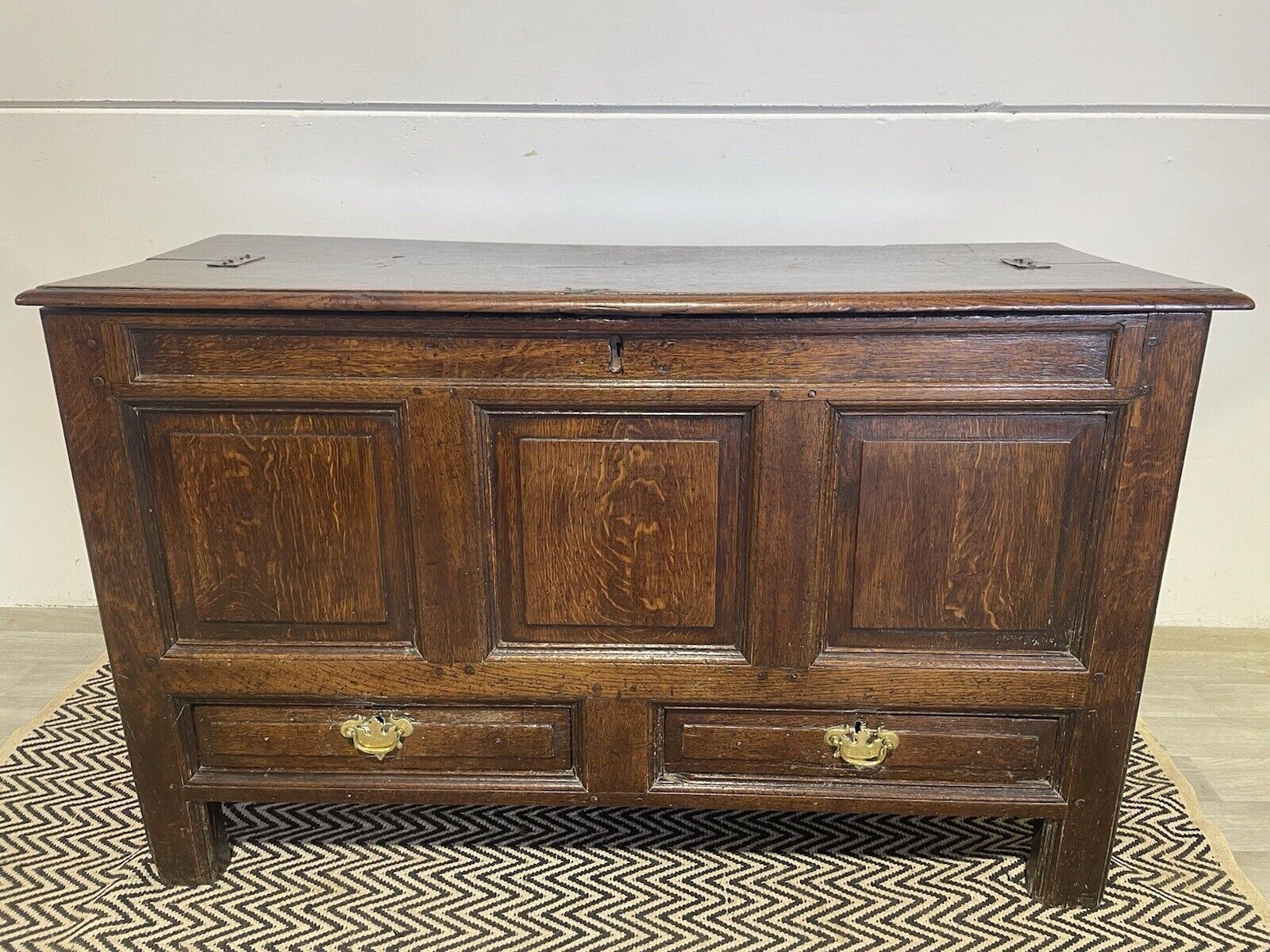 Antique C1740 Welsh Oak Mule Chest Trunk Storage Blanket Chest Hallway Storage