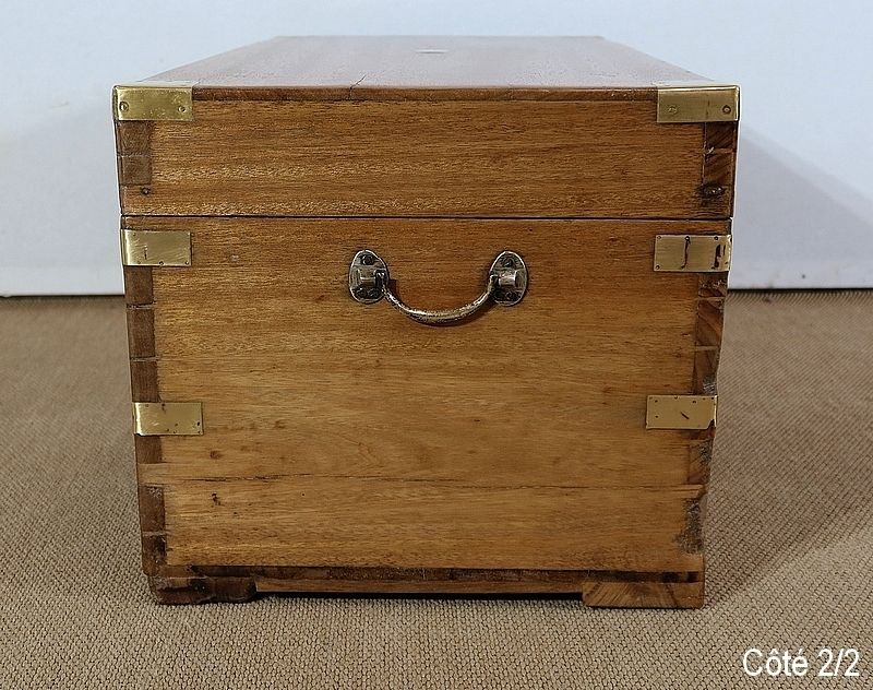 Furniture Camphor And Blond Mahogany Travel Trunk – Late 19th Century photo