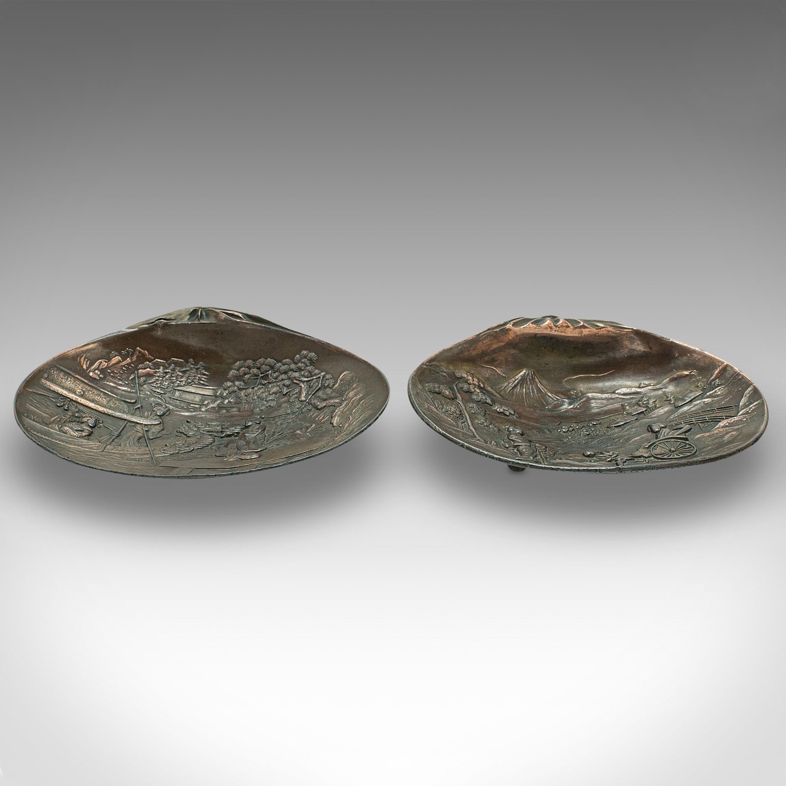 Home Decor Pair Of Antique Momo Dishes, Japanese, Serving Tray, Meiji, C.1900 photo