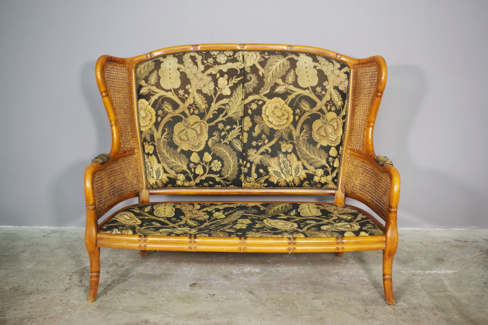 photo vintage Sofa And 2 Armchairs Set In Bamboo And Wicker From The 1980s