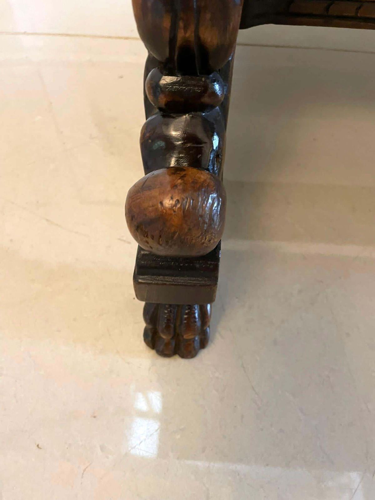 photo vinterior Unusual Antique Quality Carved Walnut And Marble Top Italian Coffee Table