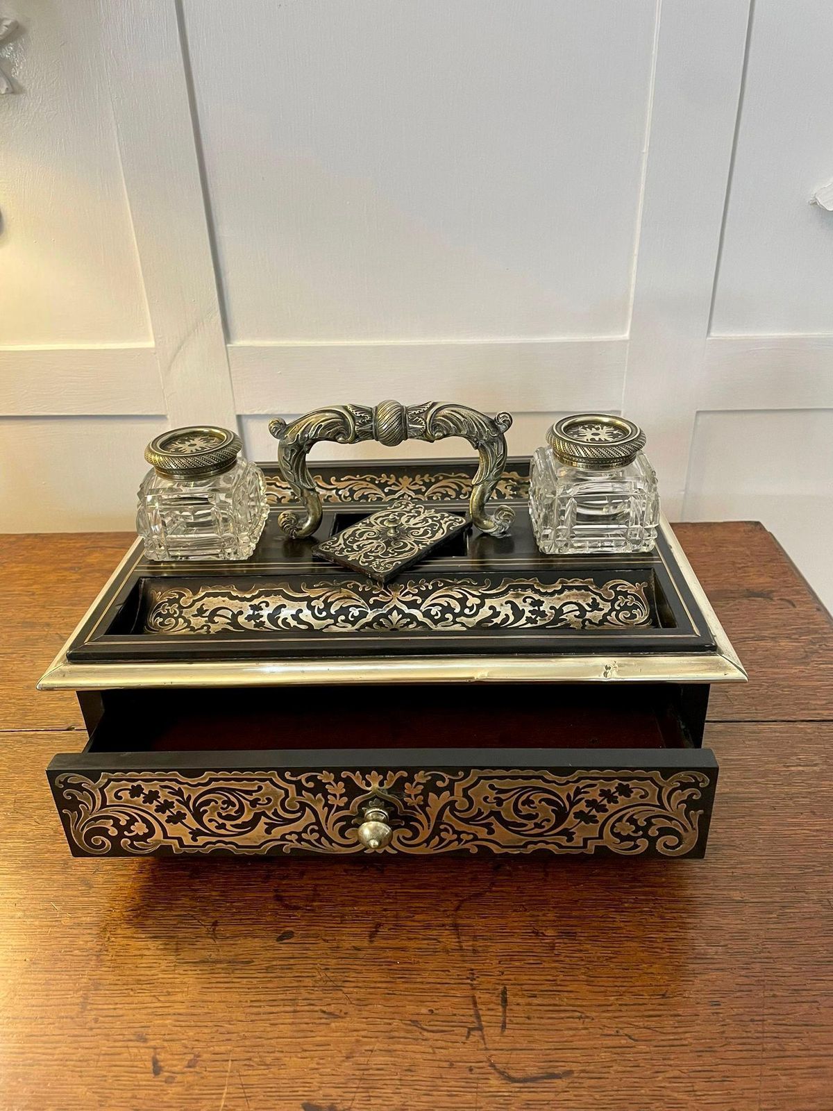 Fine Quality Antique Victorian French Freestanding Inlaid Boulle Desk Set photo vinterior
