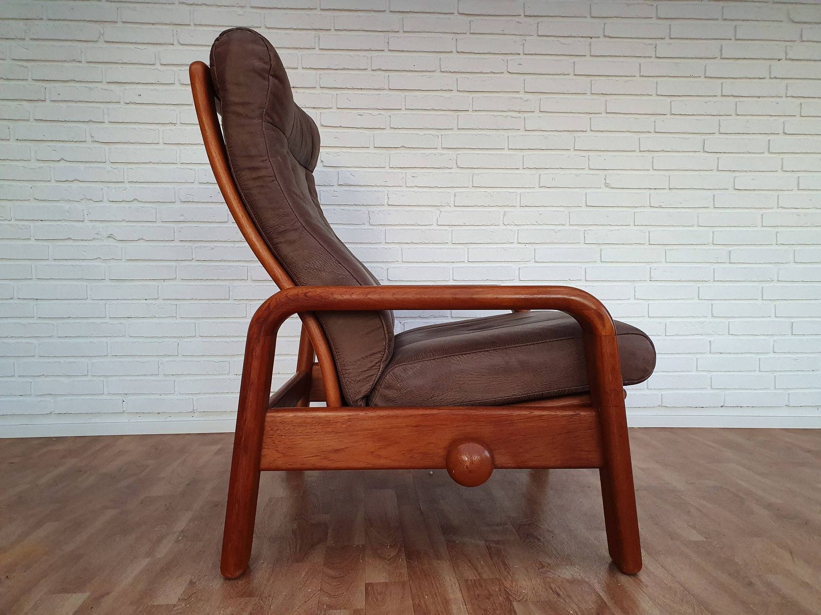 Danish Adjustable Lounge Chair, Hs Design, Nubuck Leather, Solid Teak Wood, 80s photo for sale
