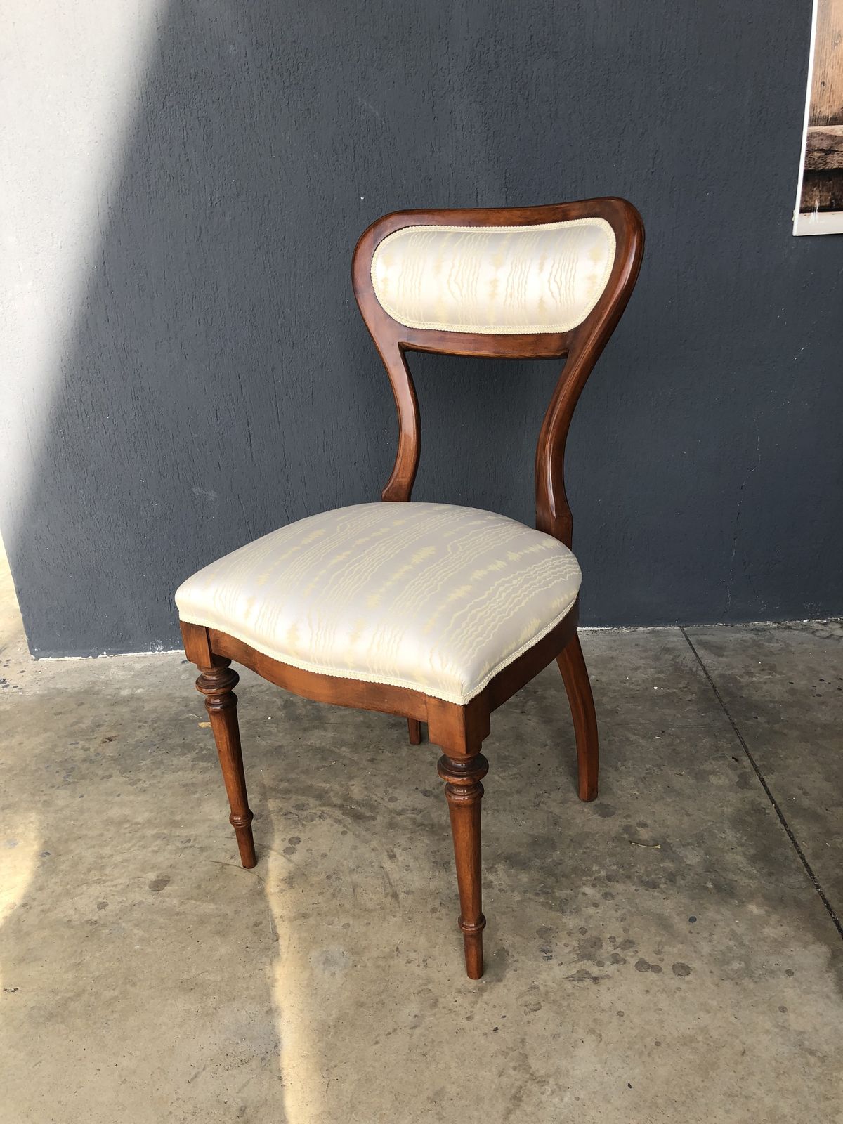 '800 Style Maple Chairs, 18th Century And Earlier photo for sale