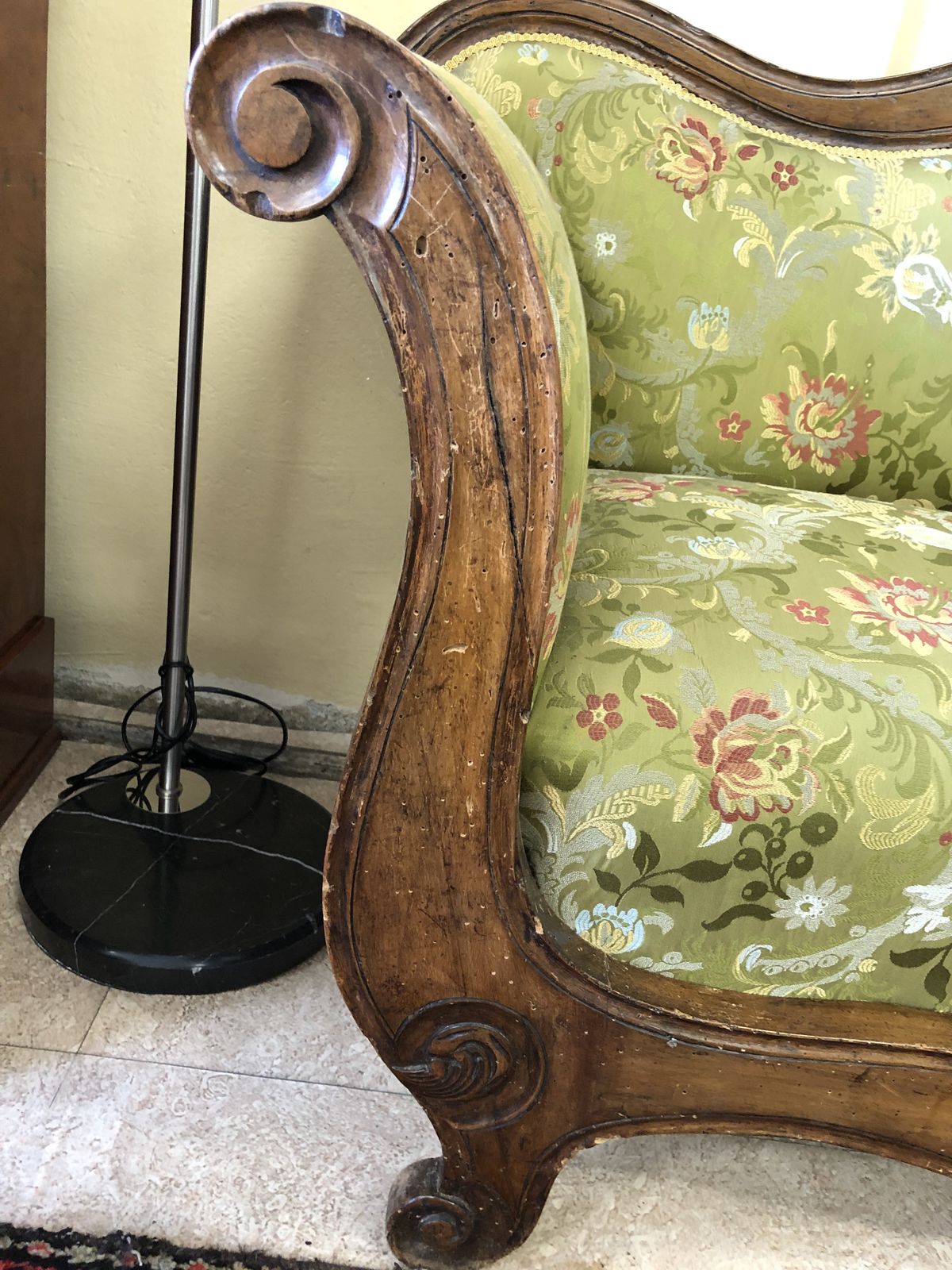 Green Small Sofa In 1' 800 , Unique Piece photo furniture