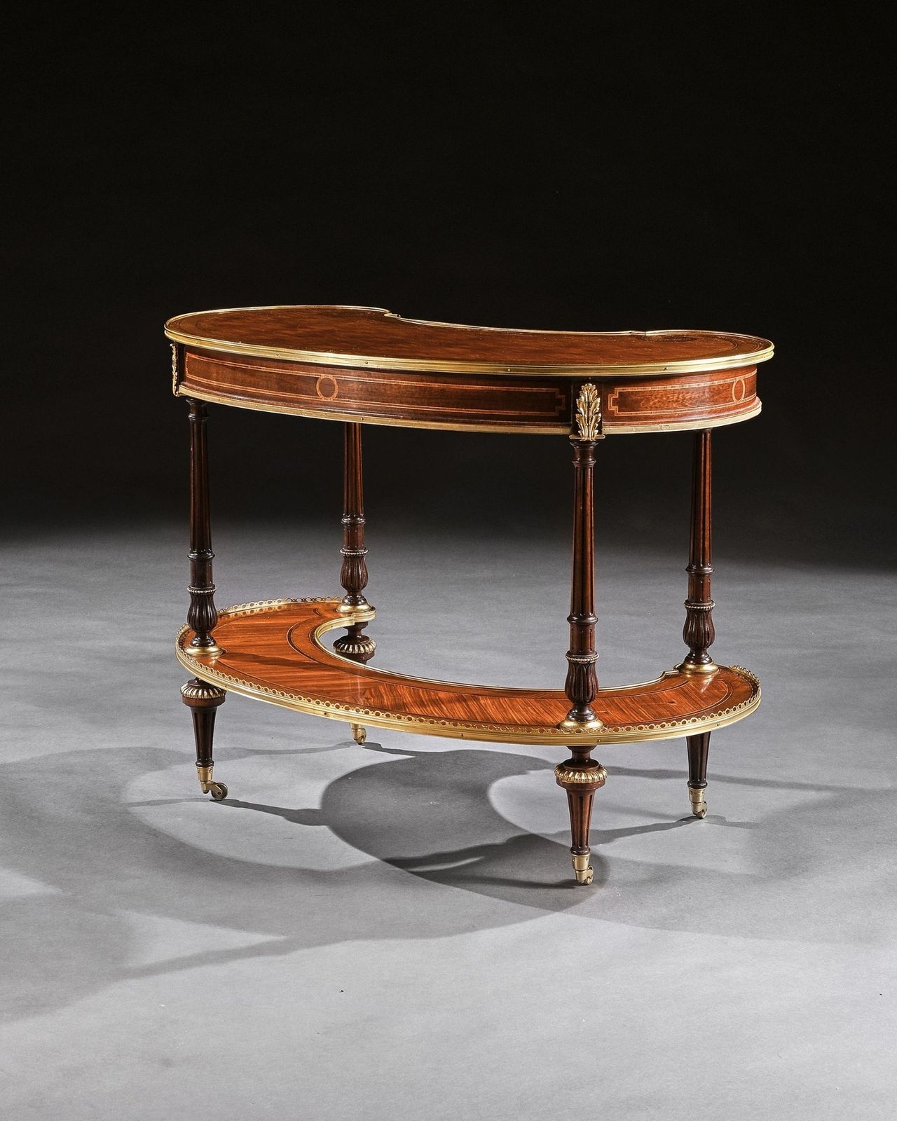 Fine 19th Century Gillows Parquetry And Gilt Bronze Kidney Shaped Table photo 8450.0