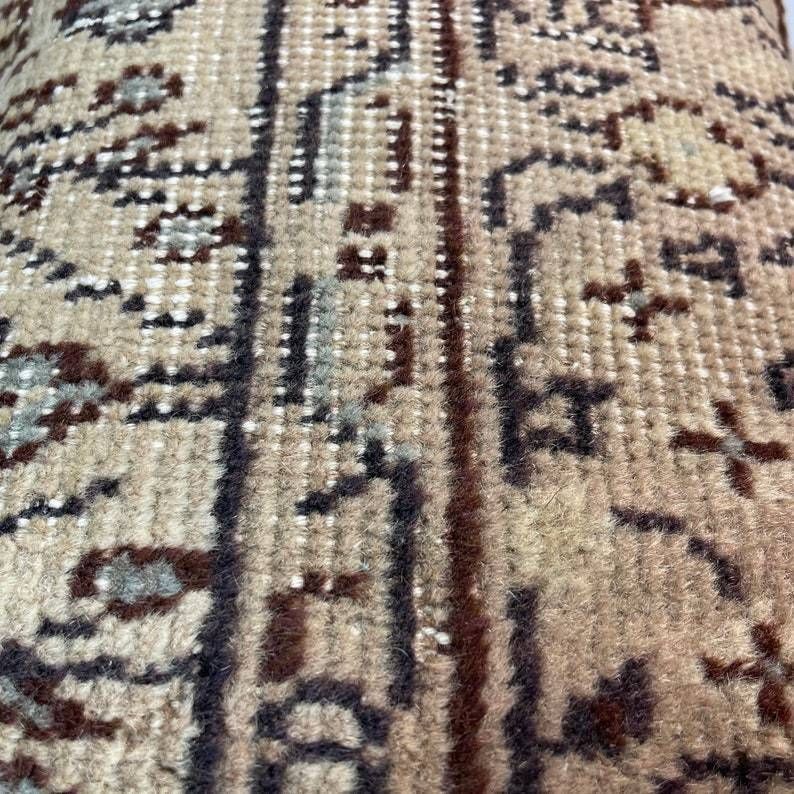 Vintage Hand Made Rug Cushion Cover  30 X 60 Cm Decorative Rug Pillow Cover Large Vintage Turkish Rug Cushion Cover photo vinterior