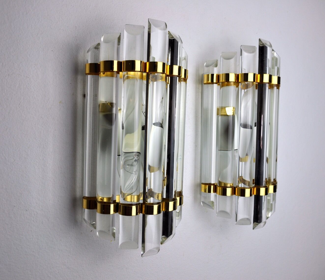 Pair Of Venini Cut Glass Sconces Murano Italy 1970 photo Lighting