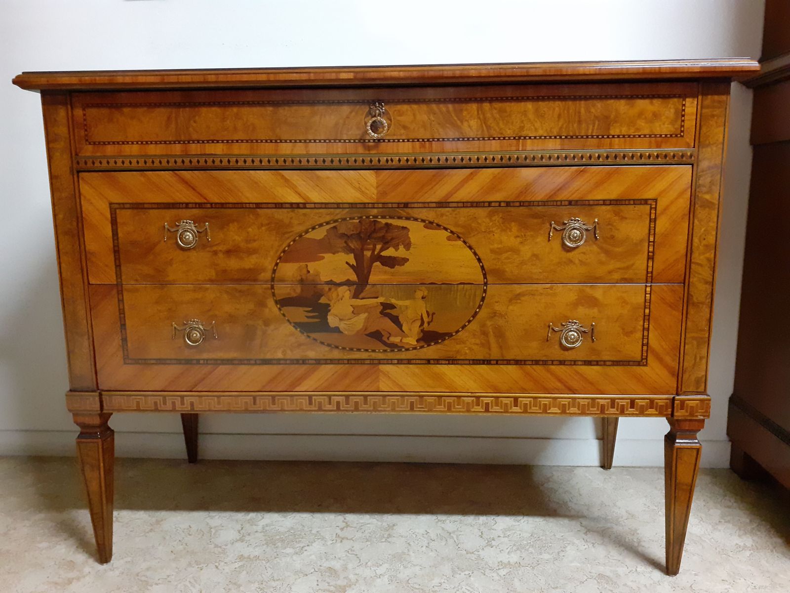 Precious Chest Of Drawers Inlaid  Style "Maggiolino"
