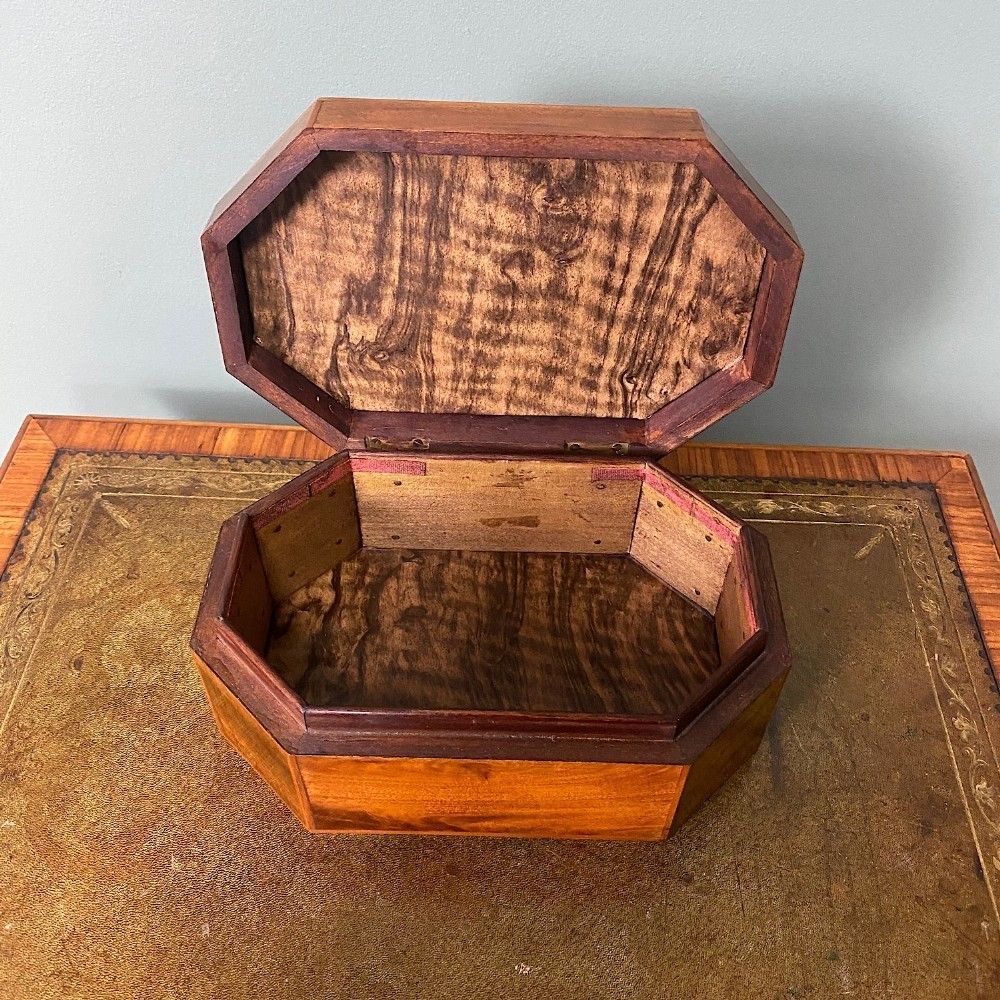 Stunning Victorian Inlaid Antique Jewellery Box photo for sale