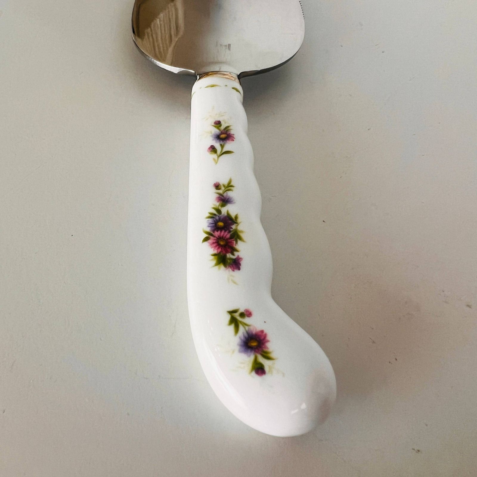 photo furniture Royal Albert ‘September’ Cake/Pie Knife, Flower Of The Month, English Porcelain