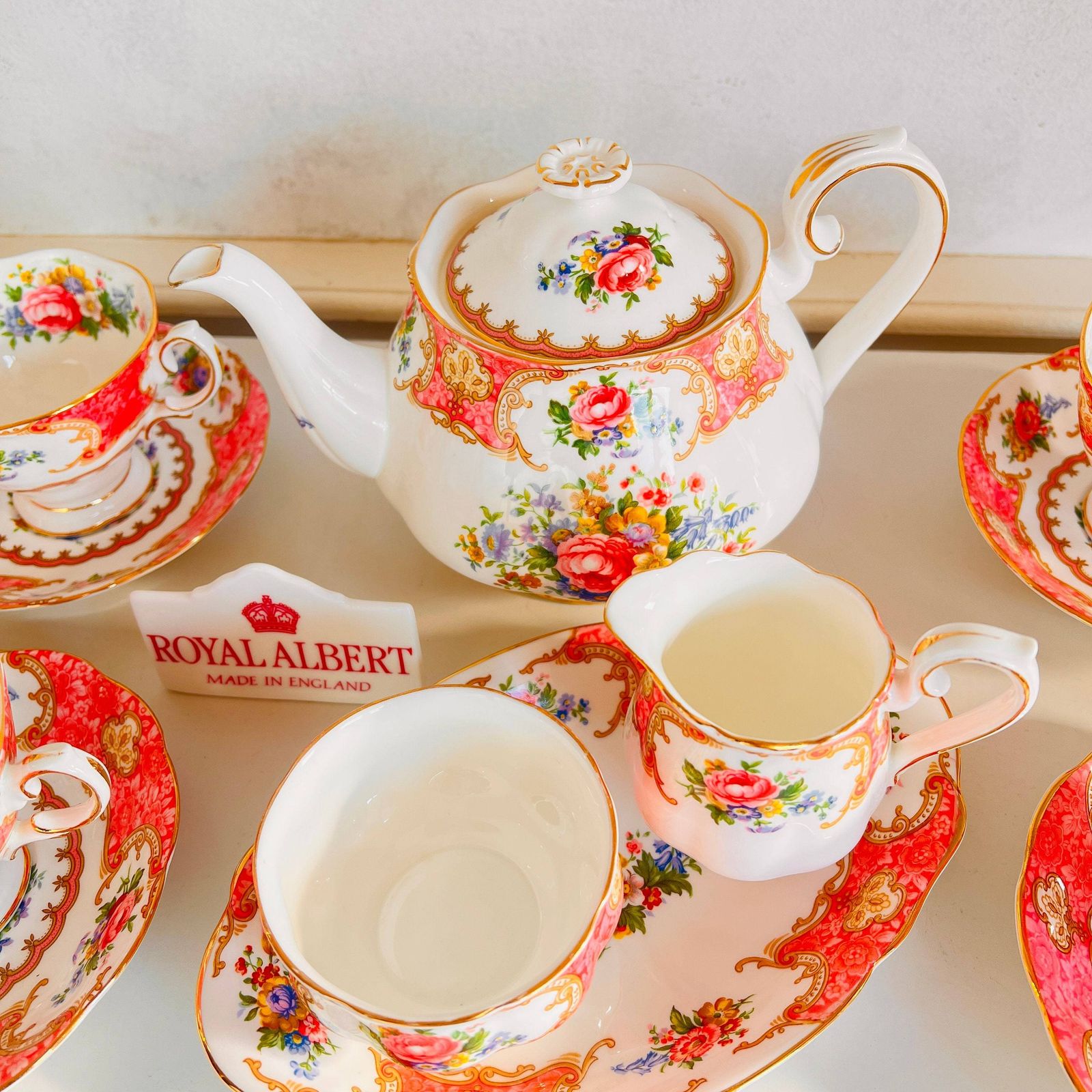 Royal Albert Lady Carlyle Theeset – 1e Kwaliteit photo furniture