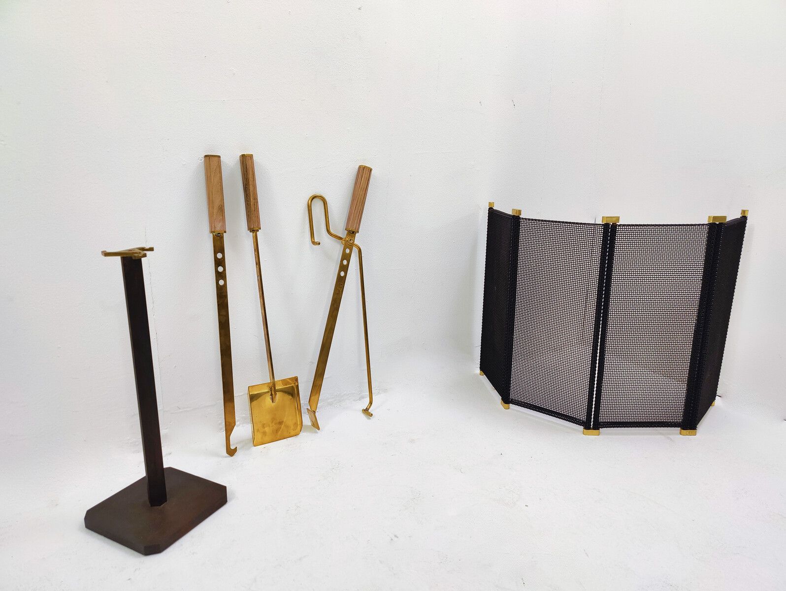 Fireplace Set By Afra & Tobia Scarpa For Dimensione photo for sale