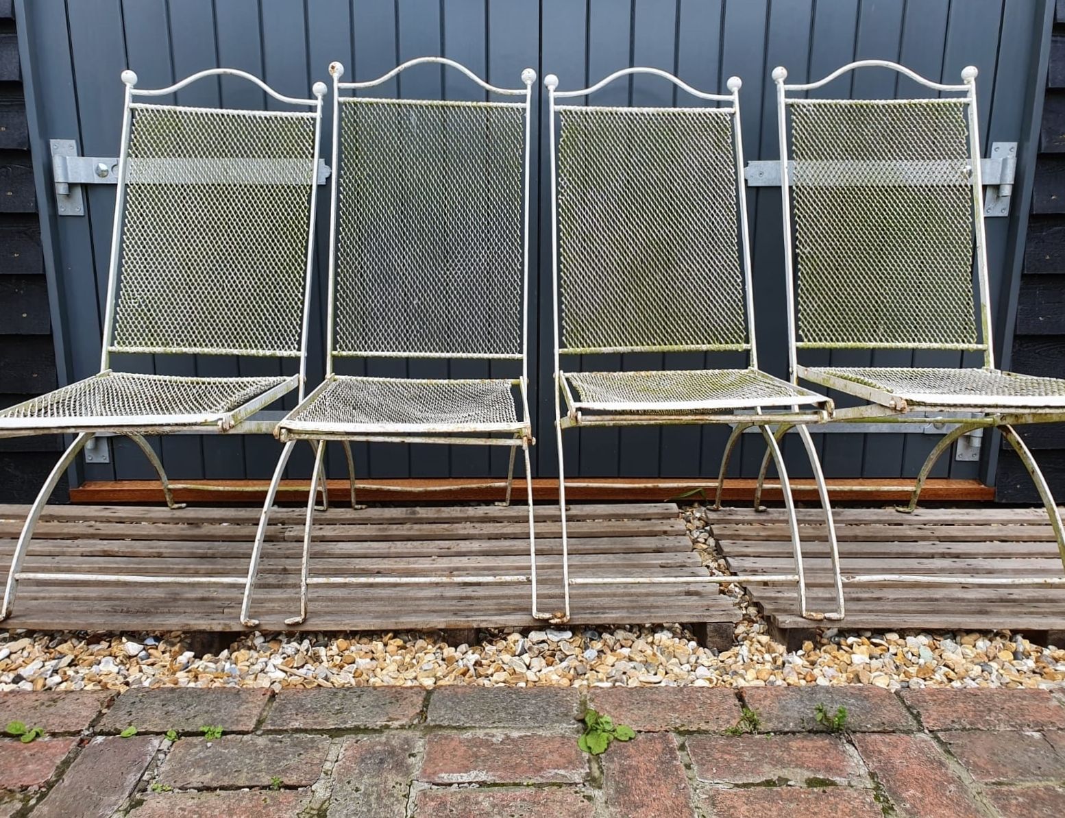 photo vinterior Vintage Iron Folding Garden Chairs