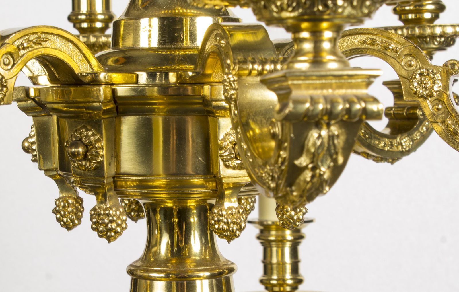 Antique French Louis XIV Style Twelve Branch Ormolu Chandelier C1900 photo vinterior