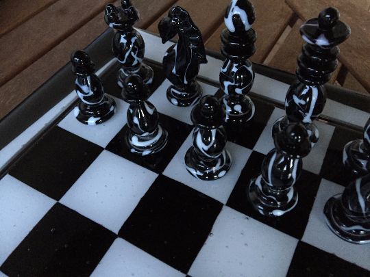 Italian Murano Glass White And Black Chess Set photo 2976.0