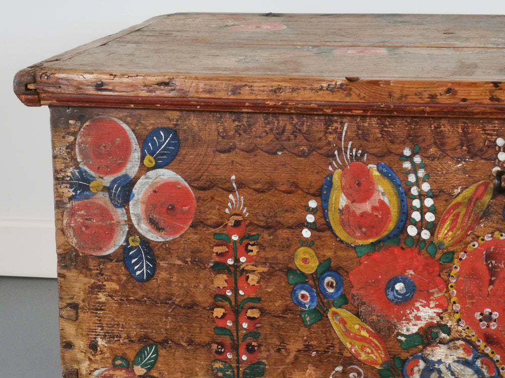 19th Century Romanian Folk Art Kist photo for sale