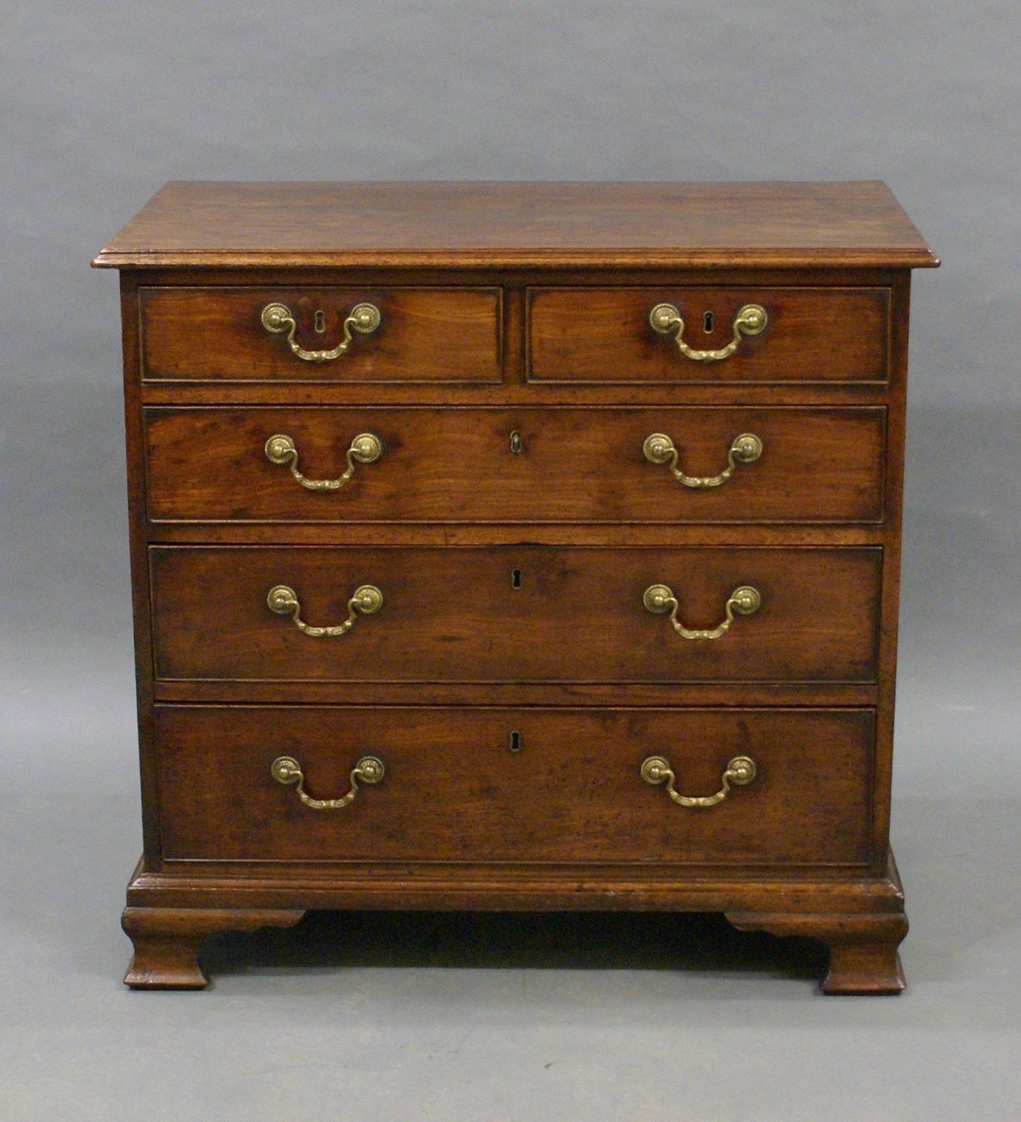 An 18th Century Chest Of Small Proportions photo vinterior