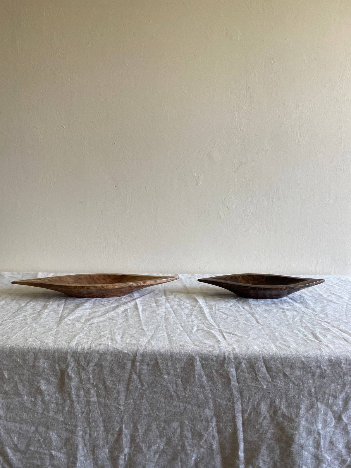 Mid Century Burr Wood Decorative Bowl / Curved Wooden Dish   Larger C.1970 photo vintage