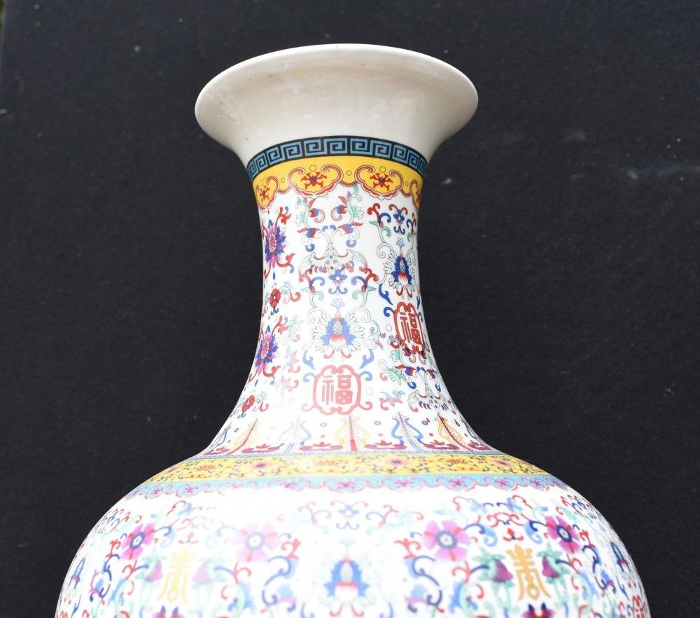 Pair Chinese Porcleain Vases   Qianlong Urns Bulbous Shangping Form photo for sale