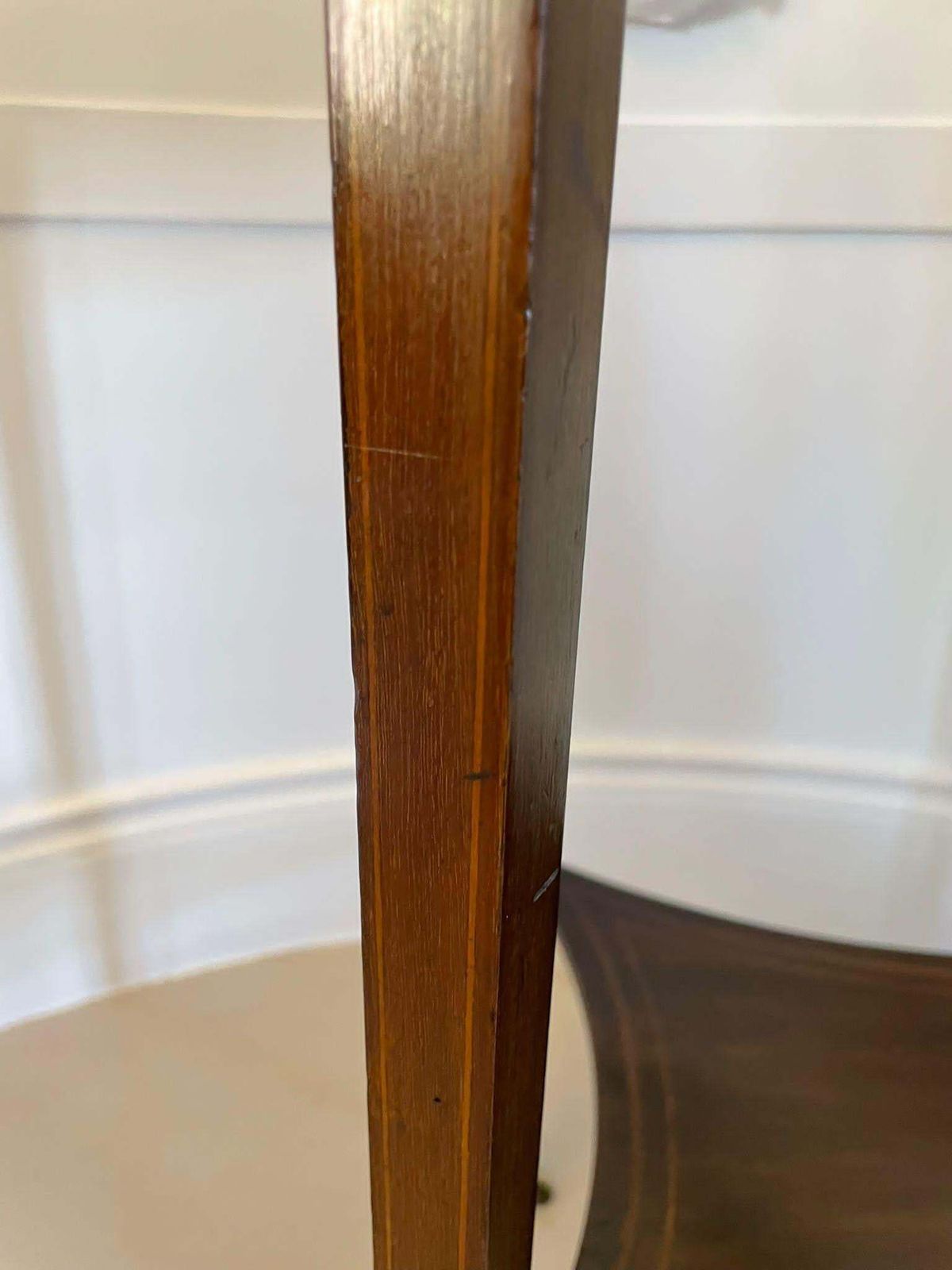 photo vinterior Antique Edwardian Oval Quality Mahogany Inlaid Lamp Table