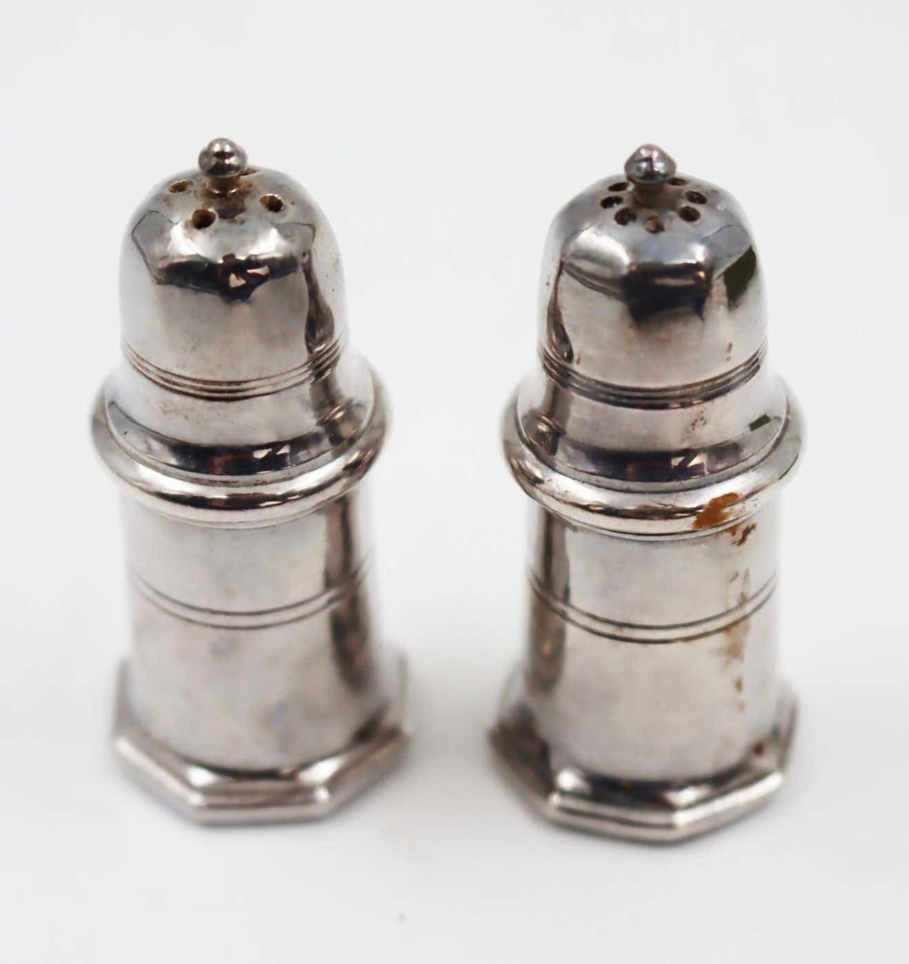 Pair Of Saltcellar And Pepperpot, Christofle House, 20th Century photo 614.3332