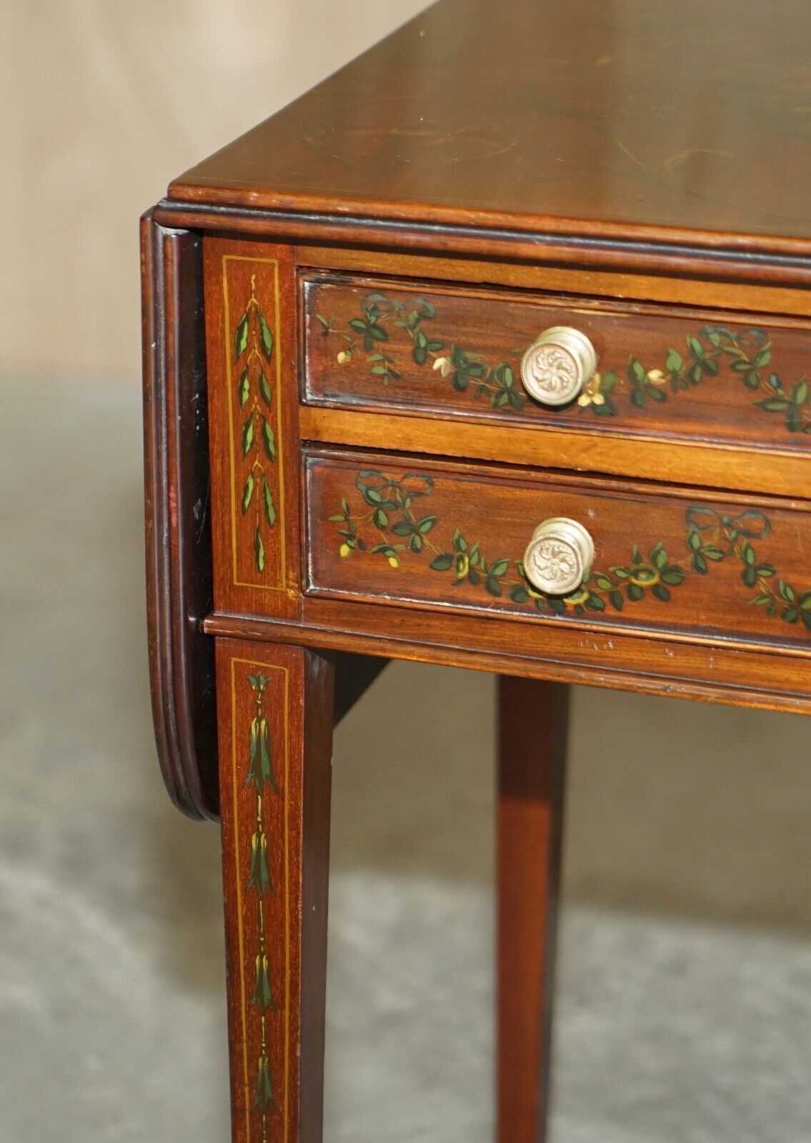Antique Regency Circa 1815 Sheraton Hand Painted Cherub Extending Side End Table photo Furniture
