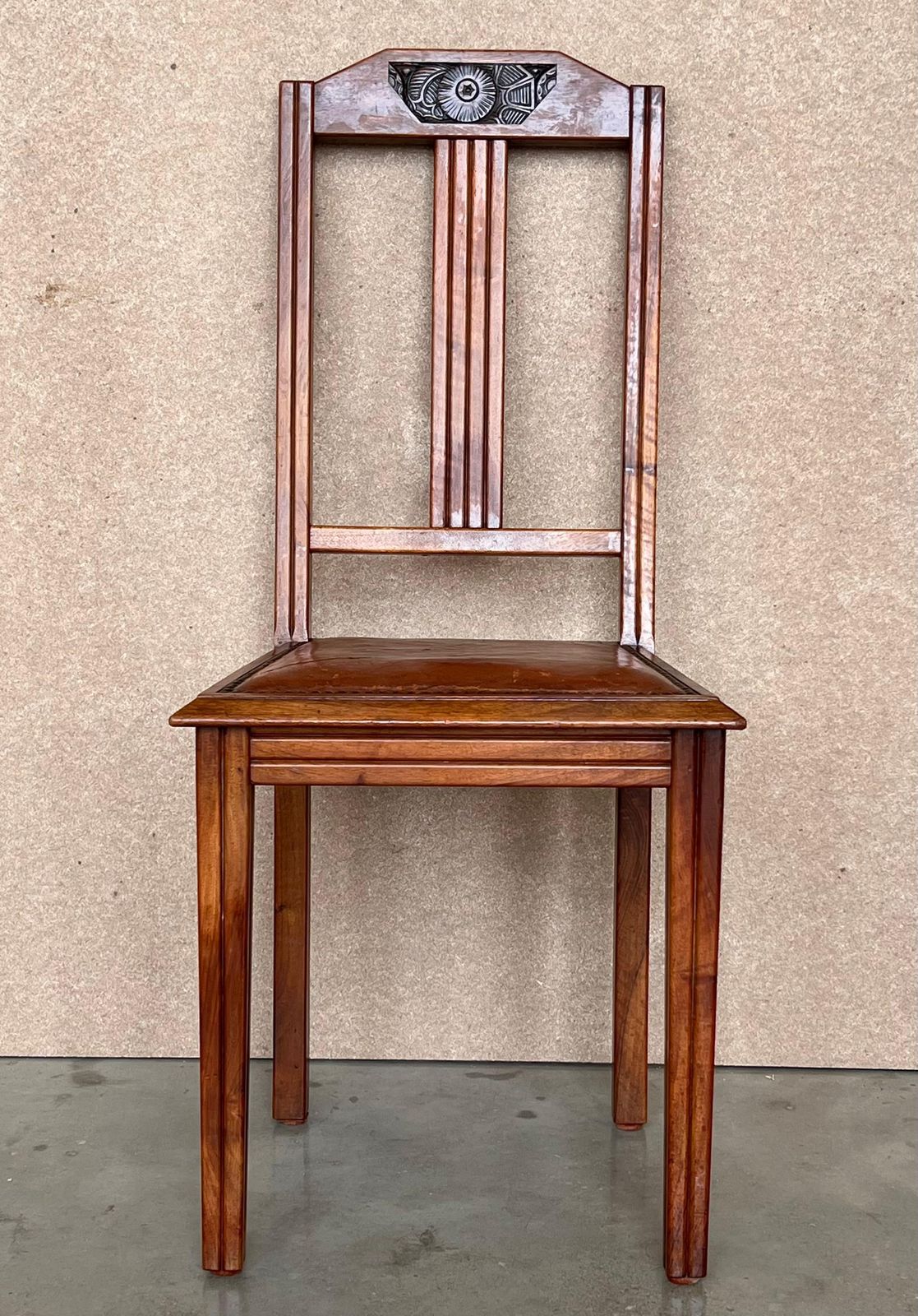 Ensemble de six chaises de salle à manger modernistes Art déco en chêne, dans le style de Charles Dudouyt, années 1930-1940 photo furniture