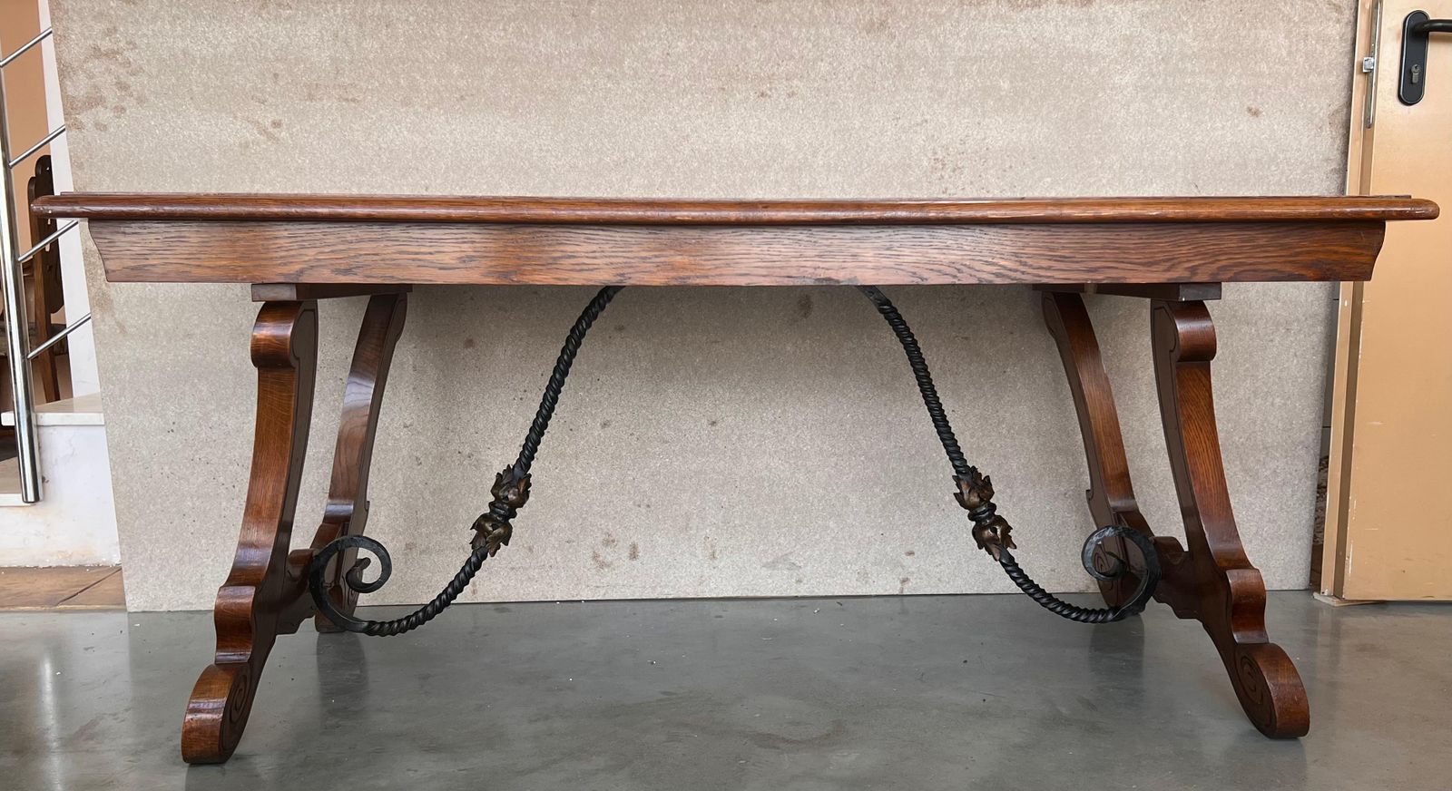 Table à manger espagnole en chêne, pieds en lyre sur tréteaux, XXe siècle photo furniture
