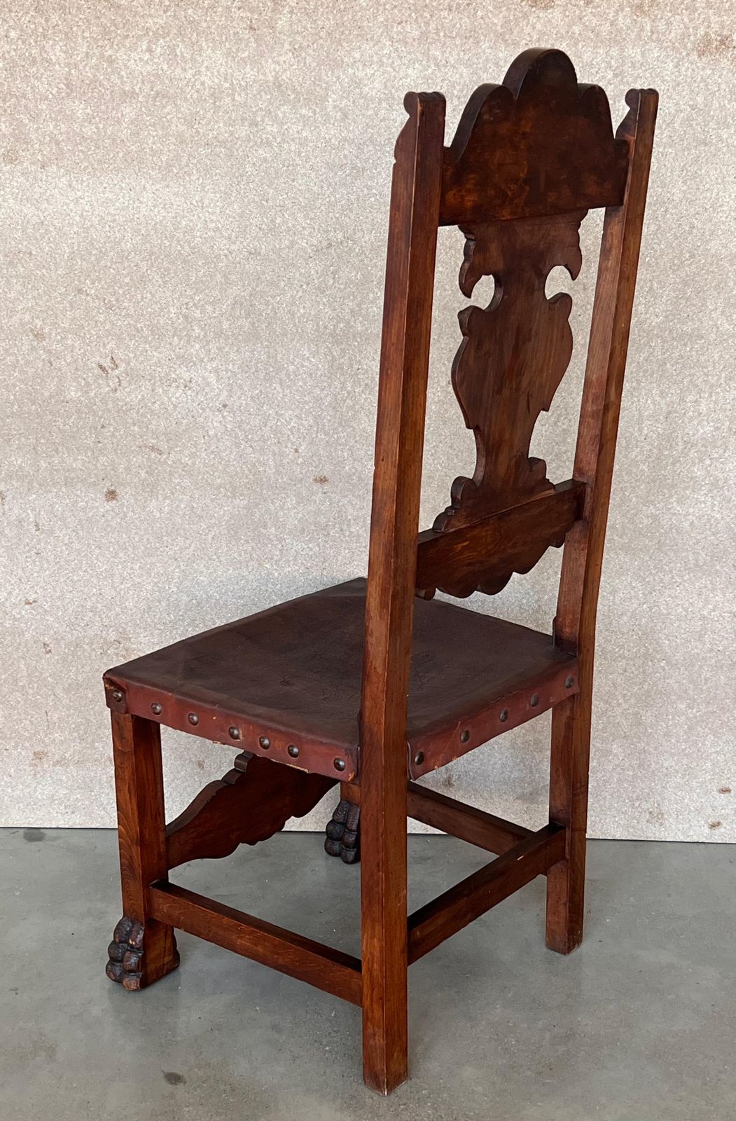 19th Century Set Of Four French Carved Walnut Turned Wood Chairs With Claw Feet photo buy