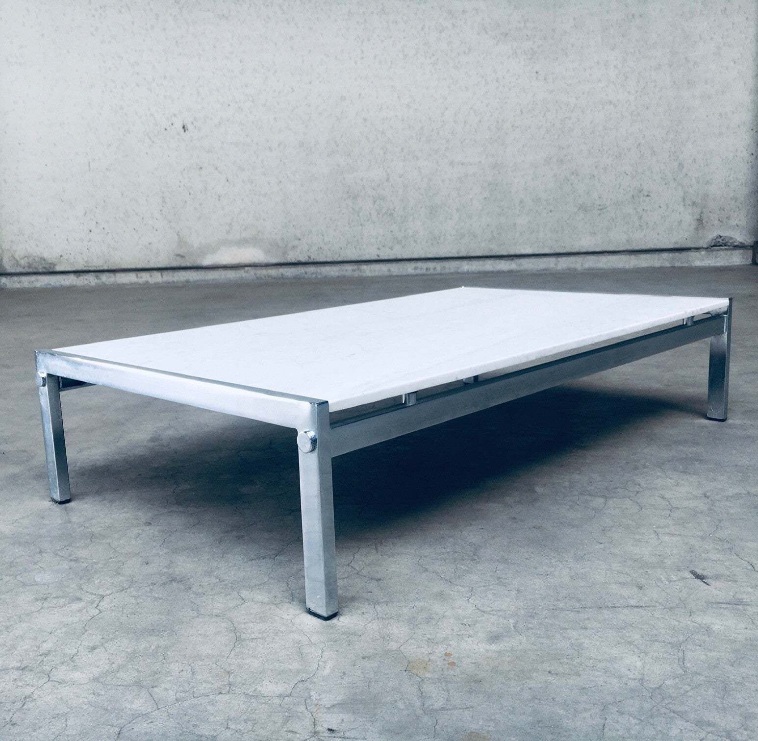 Postmodern Design Carrara Marble Low Coffee Table, Italy 1970's photo vinterior
