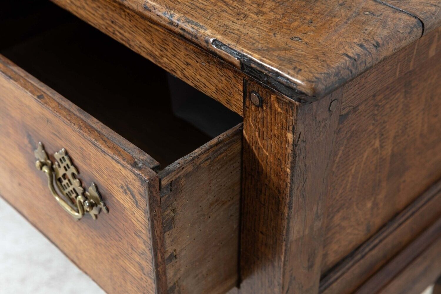 Furniture Large 18thc Welsh Oak Dresser Base photo