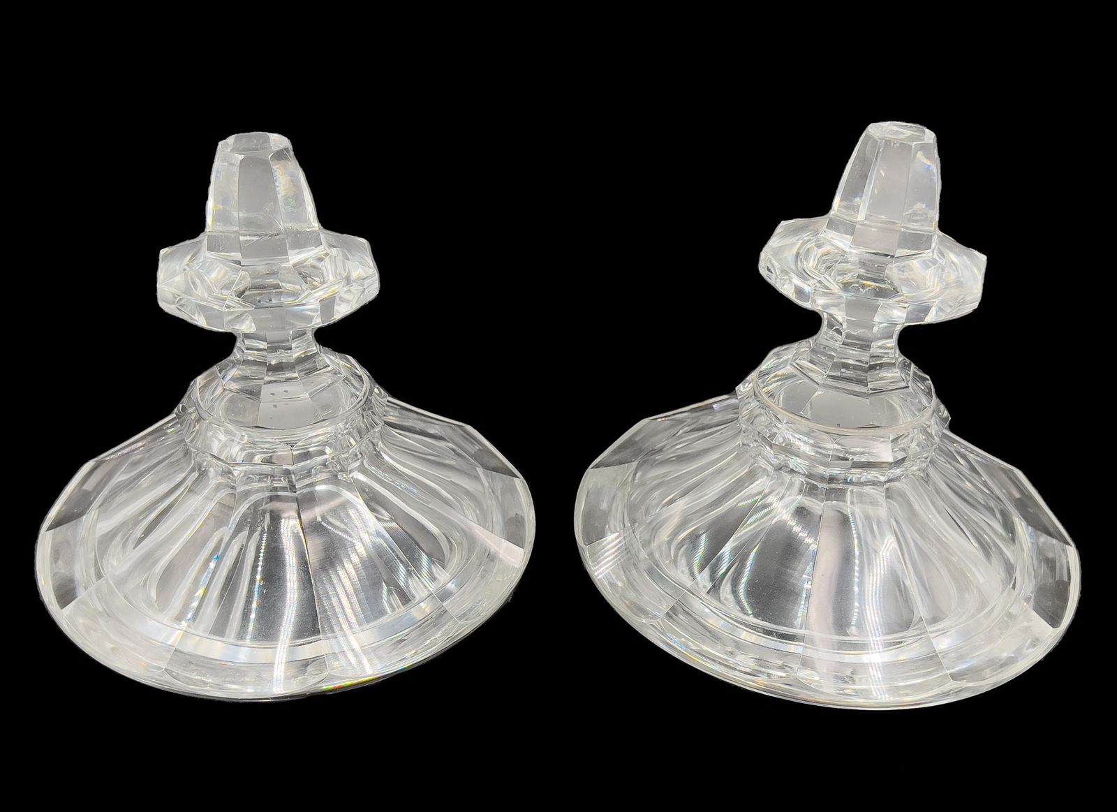 Home Decor A Fine Pair Of Bohemian Cut And Etched Lidded Glass Vases, Late 19th/Early 20th Century photo