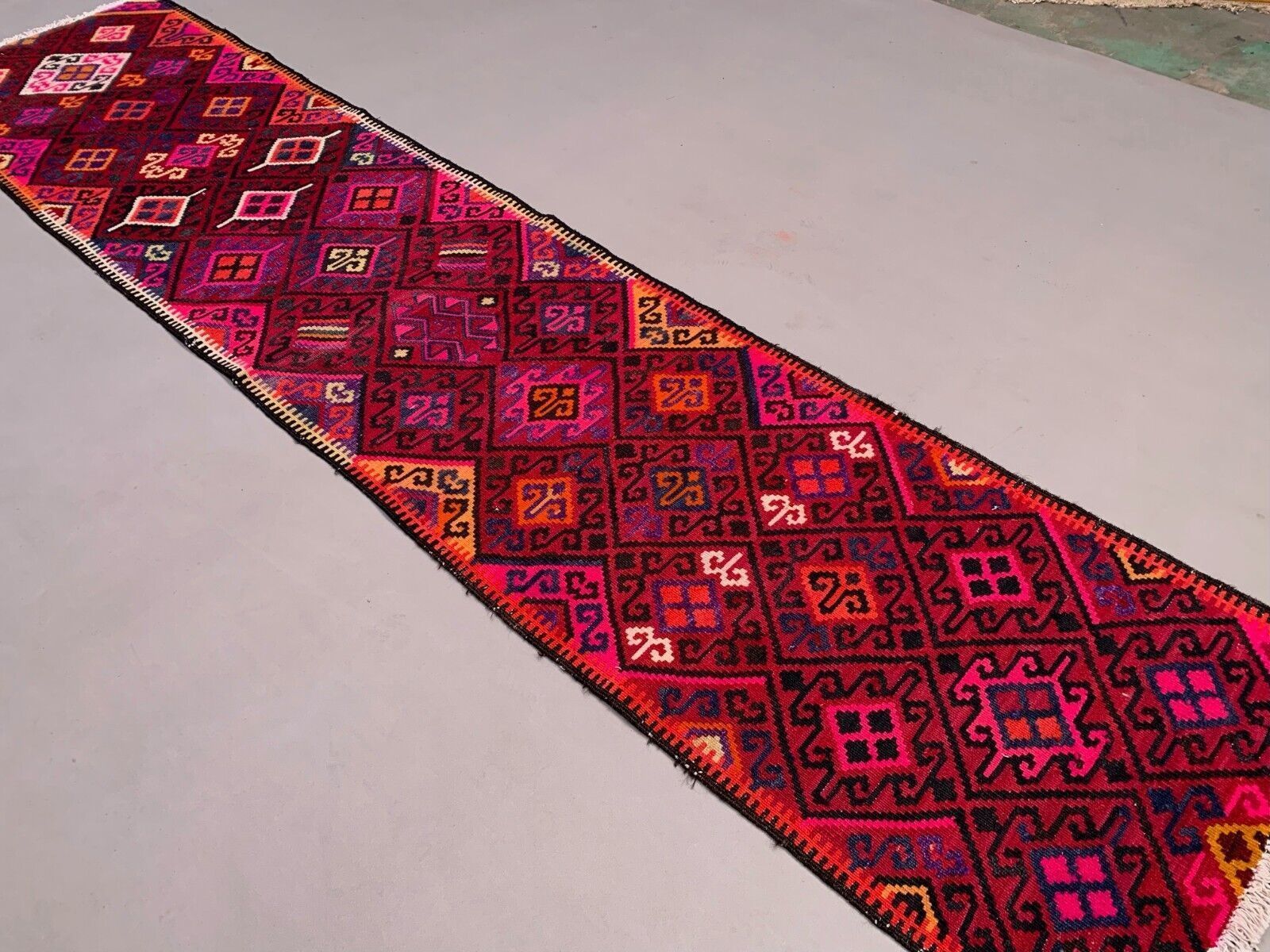 Old Turkish Kilim Runner 375x82 Cm, Vintage Kelim Rug, Long And Narrow photo for sale