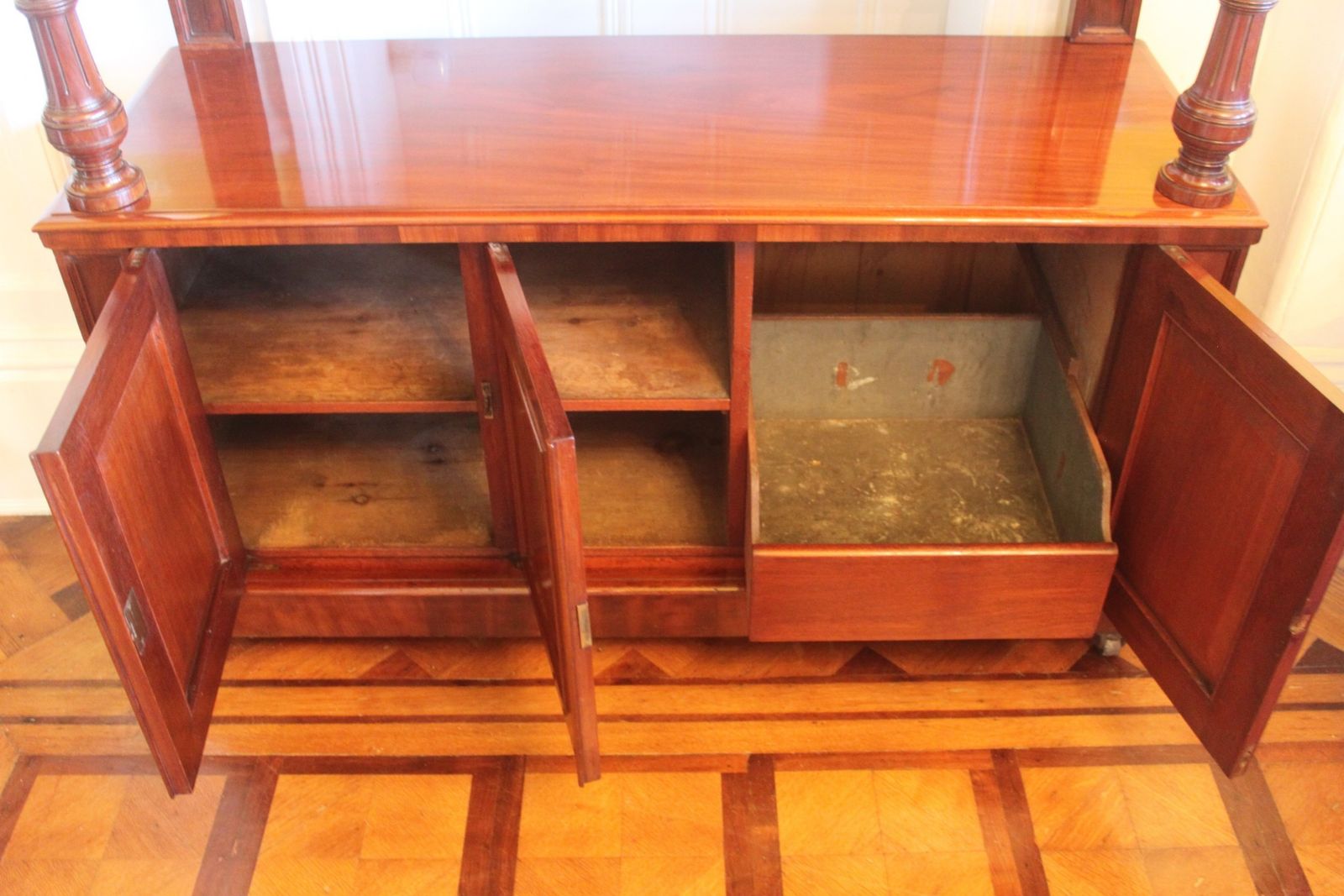 Victorian Mahogany Buffet Sideboard By James Shoolbred & Co., Tottenham Court Road, London. photo 1608.75