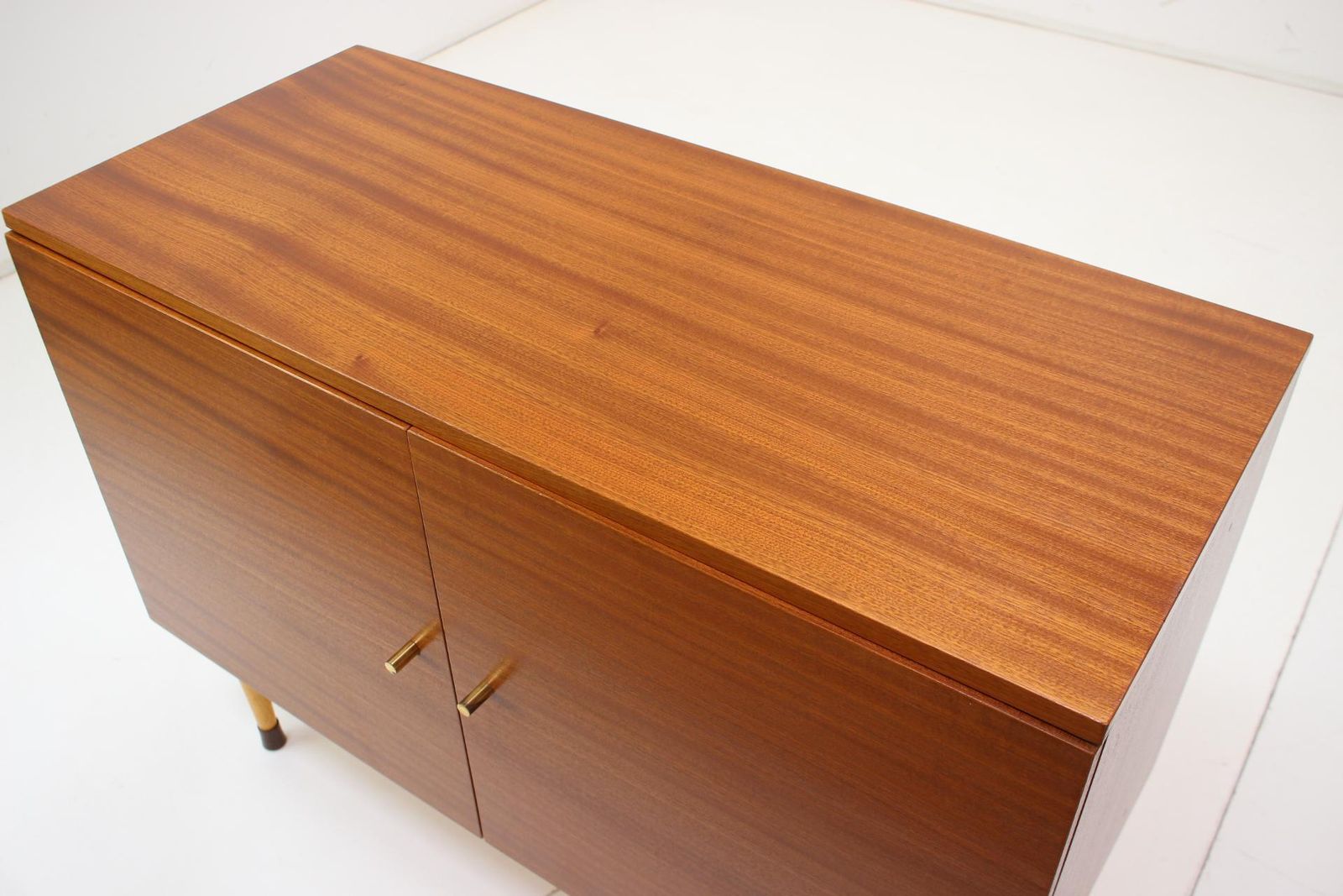photo vintage Vintage Cabinet By Jitona, 1970s
