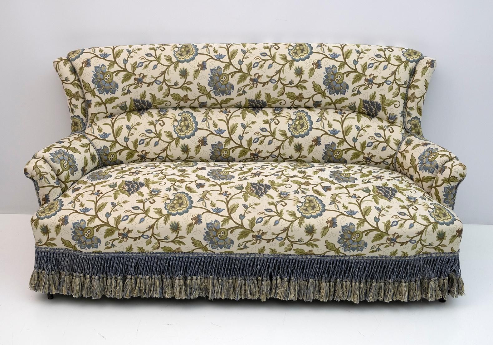 Rare 19th Century Napoleon III Brocade Sofa And Two Armchairs photo Furniture