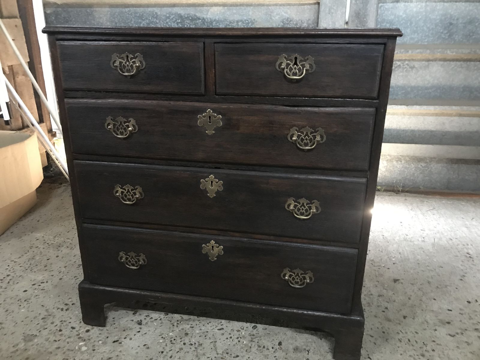 18th Century Oak Chest Of Drawers With Key photo 1495.0