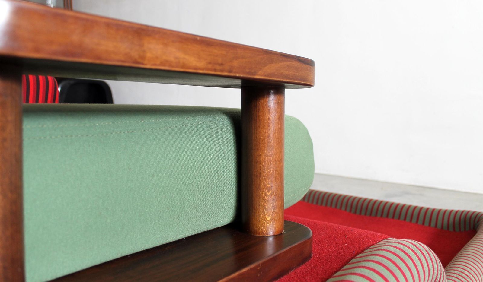 Ettore Sottsass Flying Carpet Or Tappeto Volante Armchair By Bedding Brevetti 1975 photo 11100.0