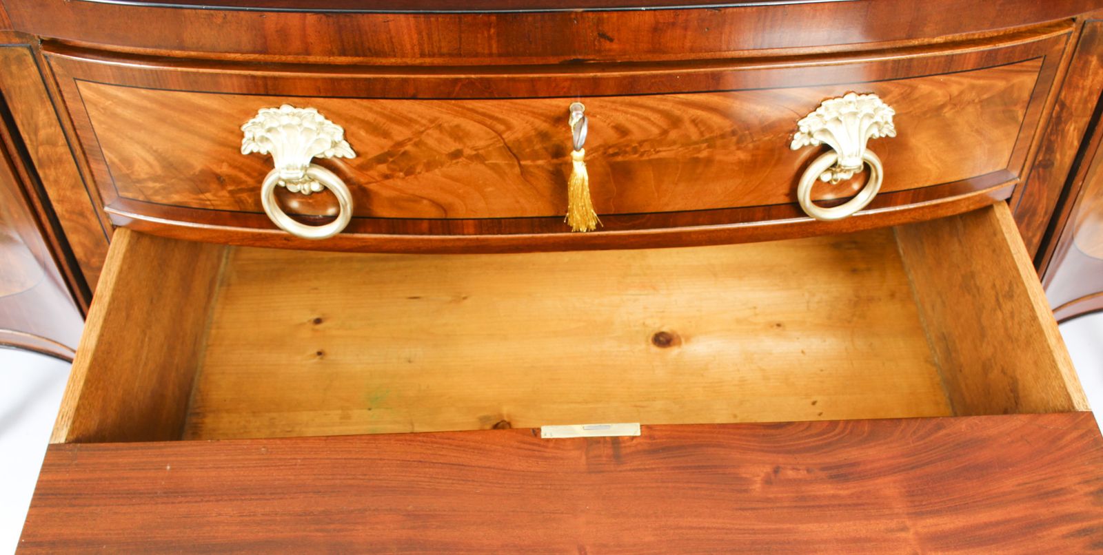 4950.0 Antique English Regency Flame Mahogany Sideboard C1820 19th Century photo