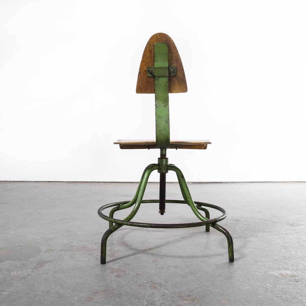1950’s Industrial Czech Swivel Chair – (1767) photo vinterior