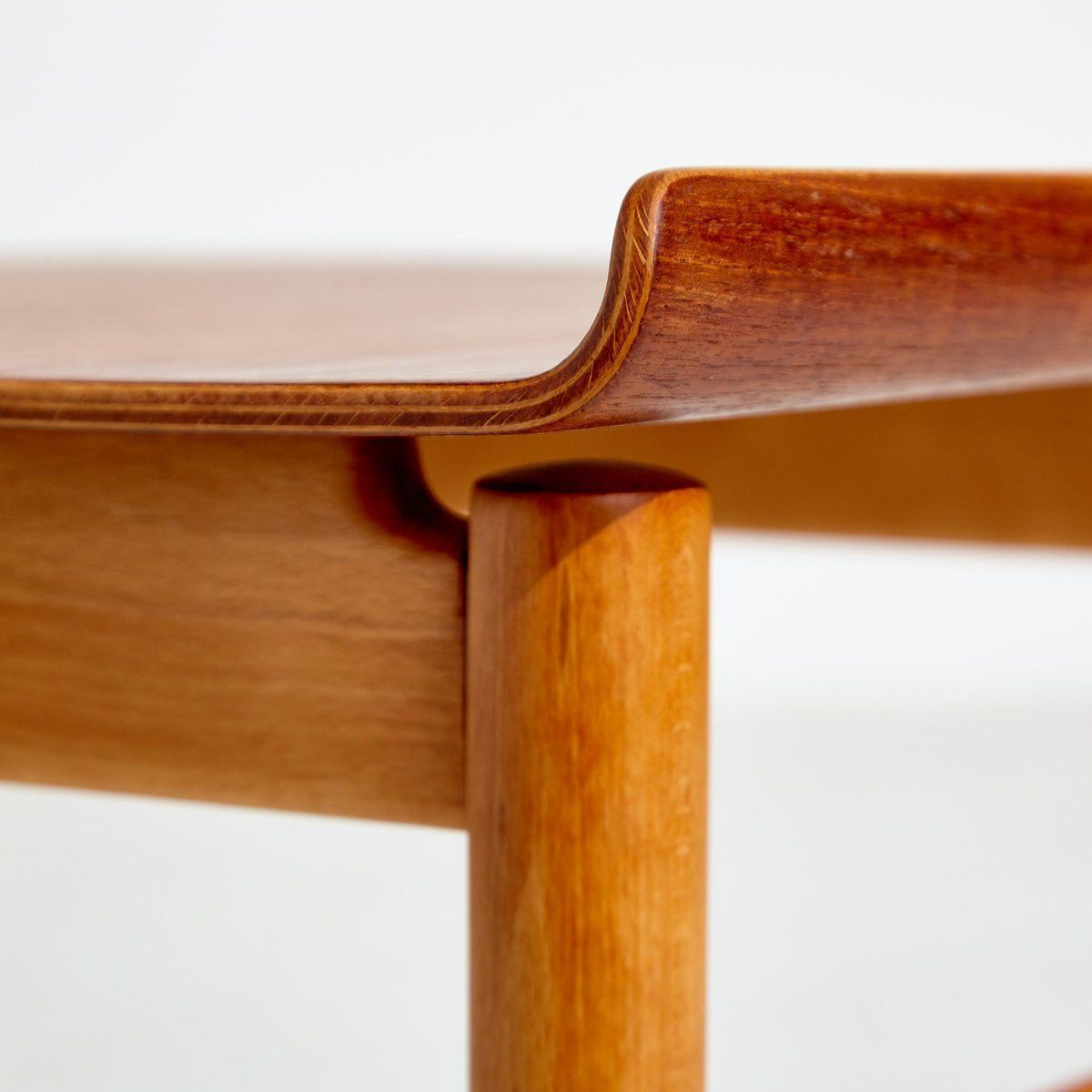 Model Fh1937 Coffee Table By Hans J. Wegner For Fritz Hansen photo for sale