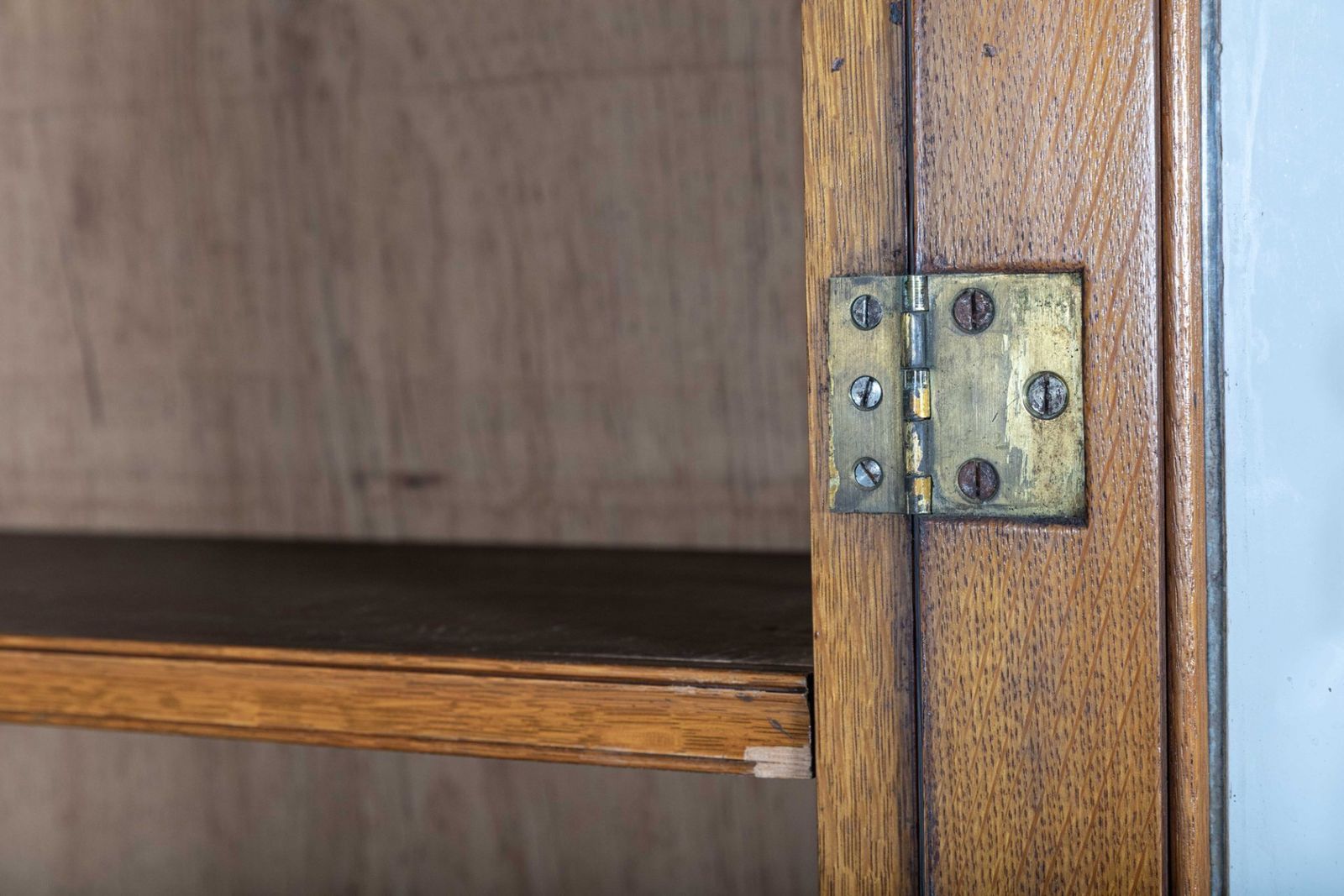 photo vinterior 19thc English Glazed Oak Bookcase Cabinet