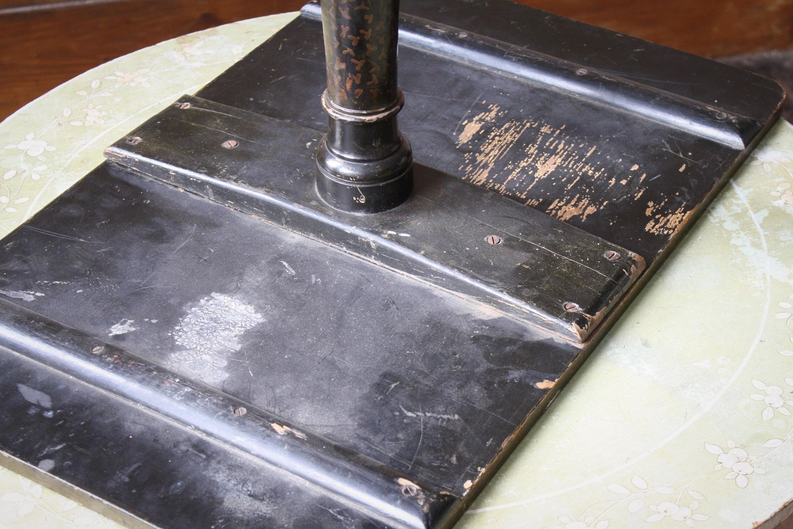 Furniture 1840 19th Century Black Lacquered Chinoiserie Tripod Wine Side Table photo