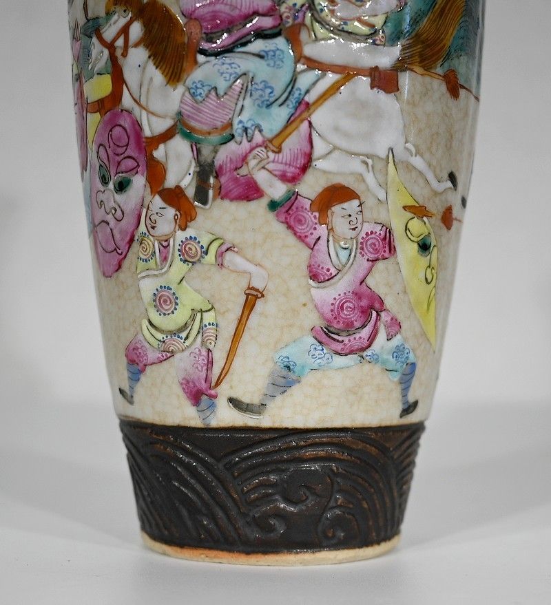 photo buy Nanjing Porcelain Vase, China, Late 19th Century